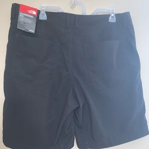 The North Face Shorts (36R)
